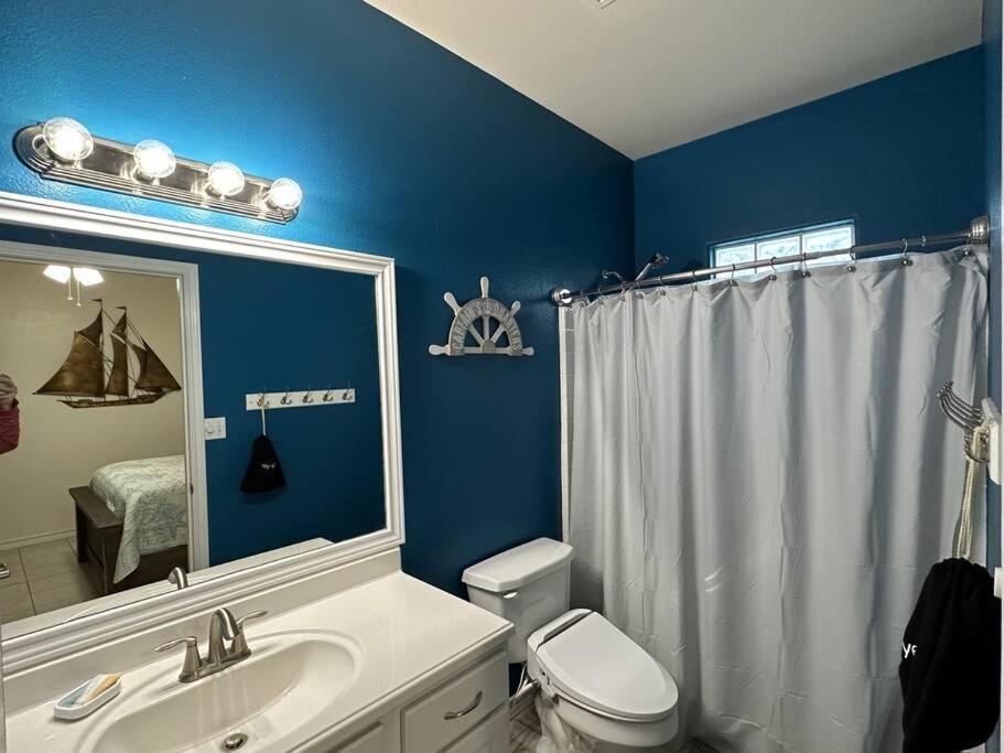 Barefoot Bungalow - Pet Friendly- 2 Bdrm Townhome Корпъс Кристи Екстериор снимка